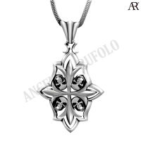 ANGELINO RUFOLO Pendant ดีไซน์ 4 Skulls Cross จี้ห้อยคอ Stainless Steel 316L(สแตนเลสสตีล)คุณภาพเยี่ยม สีเงิน