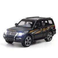 รถโลหะมิตซูบิชิปาเจโร่รถจำลองแบบ Off-Road SUV ขนาดใหญ่สวยงาม Diecasts &amp; ของเล่นยานพาหนะ CheZhi 1:32แบบจำลองการเก็บรวบรวมโลหะผสม