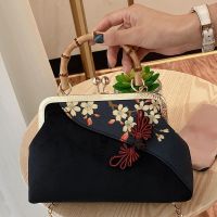 Wood Hand Lock Shell Bags Vintage Designer Bag Women Shoulder Crossbody Chain Tote Women 39;s Handbags Purses Grace