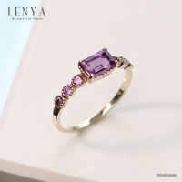 Lenya Jewelry แหวนเงินแท้ 925 ชุปทองคำขาว ประดับพลอย สีฟ้า บลูโทแพซ(Blue Topaz) รูปทรงสี่เหลี่ยม ดูมีสไตล์ และเสริมแต่งด้วย สีเขียว โครม ไดออฟไซต์ (chrome Diopside) เพิ่มความโดดเด่นอย่างสวยงาม