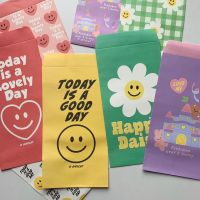 2pcs Cute Daisy Smiling Face Envelope Korean Ins Vintage Cartoon Bear Love Bright Color Invitation Gift Red Envelopes Paper Bag