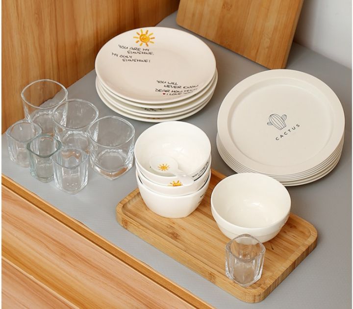 reusable-shelf-cover-liners-cabinet-mat-drawer-mat-moisture-proof-waterproof-dust-anti-slip-fridge-kitchen-table-pad-paper