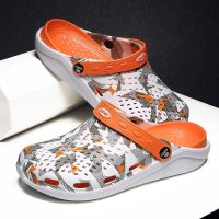 Unisex Sandals Outdoor Beach Shoes Men Hole Slippers Water Shoes Men Sandalias Clogs Women Garden Water Shoes Summer Light