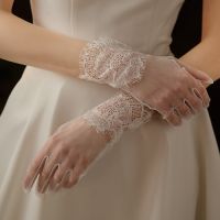 ▧ 2023 New Wedding Gloves For Women Short Elegant Lace Wedding Accessories Simple Illusion Gant Mariage Femme