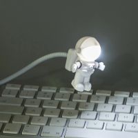 USB LED Astronaut Reading Light Creative Spaceman Table Lamp Eye-Care Desk Lamp with Flexible Hose USB Powered Decorative Night Light for Notebook Lap