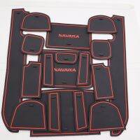 SLOTPAD Pit PAD NISSAN NAVARA D40 4ประตูปี2008-2014ออกแบบจากรถไทยที่รองแก้วยางที่วางแก้วสล็อต