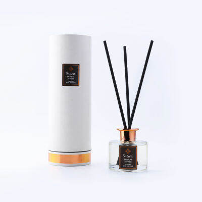 Reed Perfume: Tropical Sunrise ก้านกระจายความหอม กลิ่นผสมผสานของ สับปะรด ส้ม มะม่วง และ แพชชั่นฟรุ๊ต จาก สถิรา