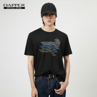 DAPPER เสื้อยืด Tri-Colors Print T-Shirt สีดำ