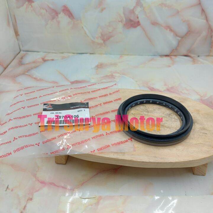 OIL SEAL DRIVE SHAFT SEAL CV JOINT NAP RODA DEPAN TRITON 2.5 2500CC