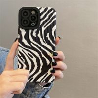 【CC】 Fashion iPhone 14 12 13 7 8 X XS XR Shockproof Soft Silicone Back Cover