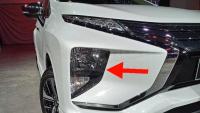 ครอบไฟหน้า Mitsubishi Xpander Front Light Trim