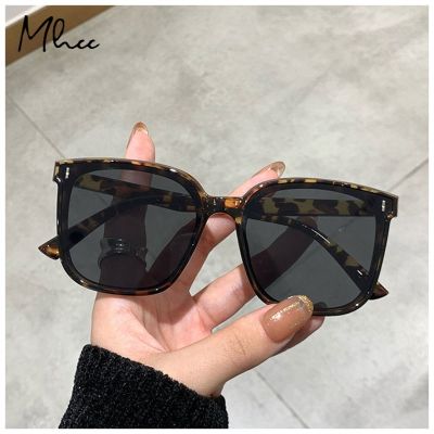 New UV400 High Quality Ins Classic Vintage Square Sunglasses Oversized Sunglasses Retro Black Sun Glasses