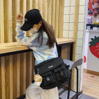 Solid Casual Messenger กระเป๋าถือจี้ไนลอนหลายกระเป๋าผู้หญิง Crossbody AU