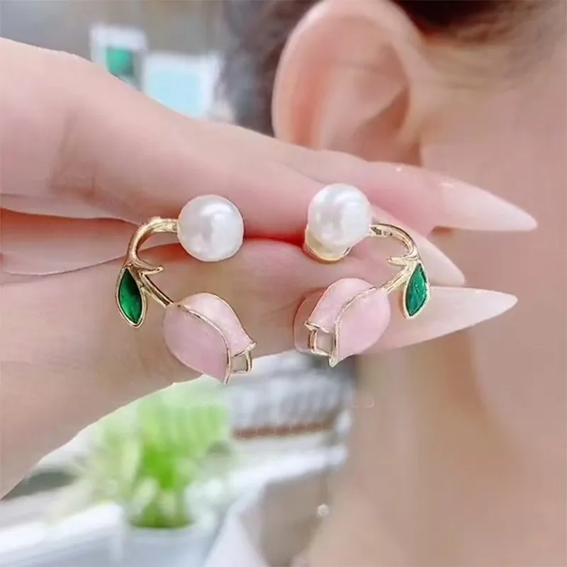 One-of-a-kind Quirky Vintage Miriam Haskell style Earrings | ShopCurious