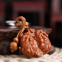 Double Pixiu Car Key Chain Pendant Mascot Peach Wood Carving Piece Ornament Sculpture Small Gift Feng shui Decortion