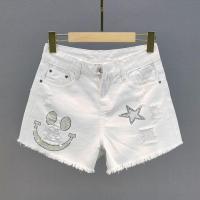 กางเกงขาสั้น White ripped denim shorts womens thin summer high waist loose European hot-drilled hot pants