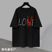 เสื้อยืดคู่รักลาย Volone Big V ผู้ชายแขนสั้น LOVE Letter แฟชั่นอเมริกันไฮสตรีทหลวมแบรนด์แฟชั่นสไตล์ฤดูร้อน