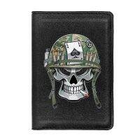 [แฟชั่น] Cool Soldier Helmet Design Passport Cover Men Women Leather Slim ID Card Travel Holder Wallet Document Organizer Case