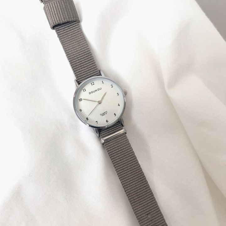 hot-sale-japanese-style-minimalist-watch-female-ins-niche-design-middle-and-high-school-korean-version-of-girlfriends-two-students-models-belt