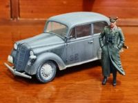 Special 1/35 WWII German Army Armored Group Leader 1pc(no car) Resin Kits Good Details