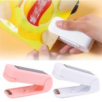 Mini Heat Bag Sealer Machine Portable Package Sealer Bags Battery-powered Thermal Plastic Food Bag Closure Kitchen Accessories