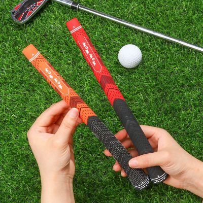 ：“{—— Universal Golf Club Grips Ruer Handle Swing Trainer Stable Standard Grip Non-Slip High Traction Golf Iron Grip Golf Accessory