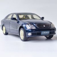 1:18หล่อขึ้นรูป Toyota Crown 12Th รุ่นโมเดลรถจำลองโลหะผสมสำหรับงานอดิเรกของผู้ใหญ่เป็นของขวัญในงานเทศกาลของสะสม