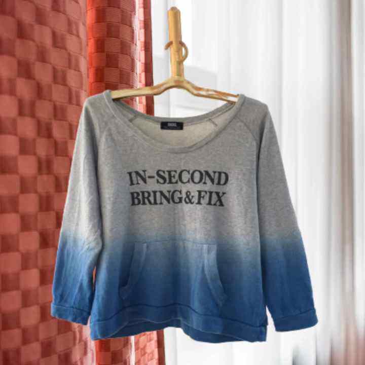 เสื้อยืดแขนยาวไล่โทนสี-มีกระเป๋า-ทรงหลวมสวมใส่สบาย-แฟชั่นสุดเท่