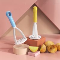 1pc PP Pressed Mashed Potato Mashed Potato Crusher Fruit Crusher Kitchen Tools Graters  Peelers Slicers