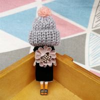 Harajuku Flower Badges for Woman Brooches and Pins Elegant Acrylic Cartoon Models Wool Cap Brooch Fashion Jewelry Accessories Fashion Brooches Pins