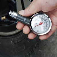 ที่วัดลมยาง เกจวัดลมยาง Tire Gauge เกจวัดลมยาง เครืองวัดความดันลมยาง วัดลมกลม ใช้วัดลม รถยนต์ รถเก๋ง รถกระบะ รถมอเตอร์ไซด์ บิ๊กไบค์ รถจักรยาน ใช้ตรวจสอบความดันได้ทั้งในแบบหน่วยปอนด์ต่อตารางนิ้ว และ บาร์หรือกิโลกรัมต่อตารางเซนติเมตร