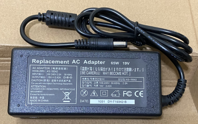 Adapter Notebook เทียบ ใช้กับ Fujitsu 19V / 3.42A 5.5 x 2.5mm