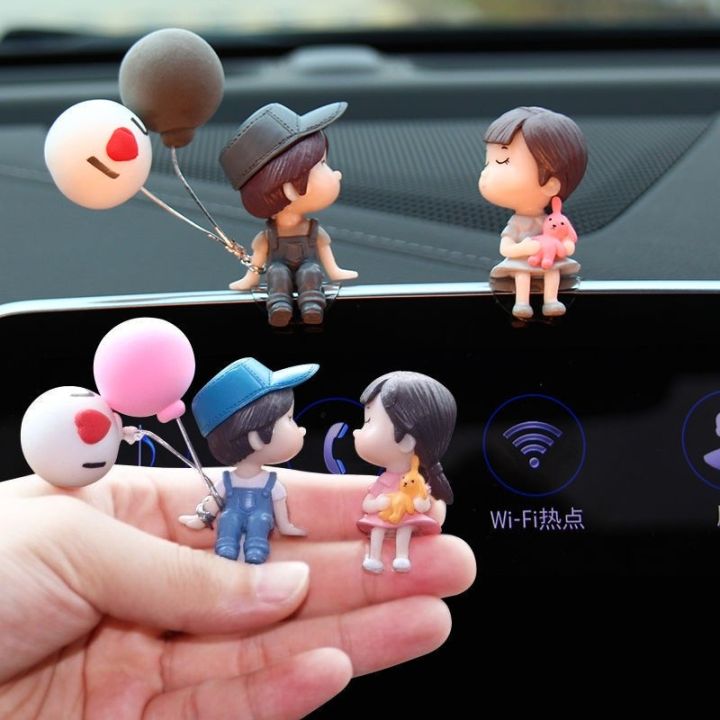 Cute Cartoon Couples Action Figure Figurines Ornament Car
