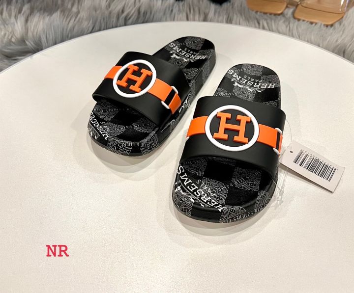 รองเท้าแตะแฟชั่น-พร้อมส่ง-size-36-41-eu-ขาว-ดำ-รองเท้าแตะใส่เที่ยวง-รองเท้าแตะลำลองแฟชั่น-นุ่ม-งานสวย-สินค้าขายดี-ถ่ายจากสินค้าจริง