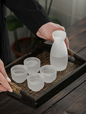 Empty Liquor Glass Bottle Decoration Gift Box Japanese Sake Soju Drinking Glasses Set Home Bar Garrafa Wine Glasses Set AA50JT