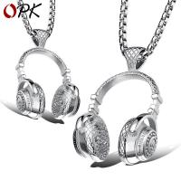 E-Commerce Supply European And American Jewelry Rock Music Headset Pendant Titanium Steel Couple Necklace Men Pendant