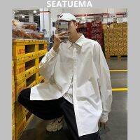 เสื้อแขนยาว SEATUEMA เสื้อฤดูใบไม้ผลิผู้ชายสีขาวเสื้อเชิ้ตแท้มืออาชีพแบบเกาหลีลำลองอินเทรนด์หล่อเสื้อซับในสไตล์ญี่ปุ่น