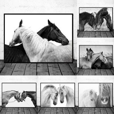 โปสเตอร์ภาพขาวดำรูปสัตว์รูปม้าลากจูงม้าฟาร์มแบบชนบทศิลปะบนผนังภาพสีผ้าใบตกแต่งผนังภายในบ้าน Heyuan ในอนาคต