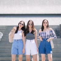 kennedye [โค้ด LYTW9S] Sis story กางเกงยีนส์ ขาสั้น ขาบาน เอวสูง Sis028 Mika high-waisted wide-leg denim shorts-