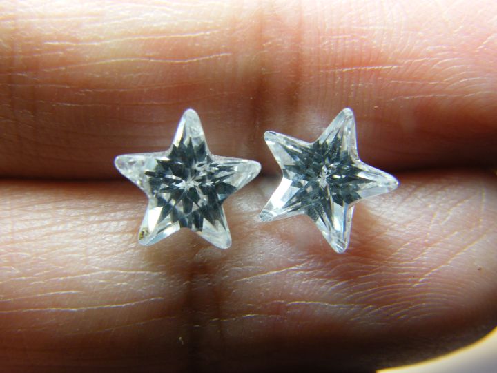พลอย-เพชรรัสเซีย-star-cubic-zirconia-white-5x5mm-gemstone-stone-2-pcs
