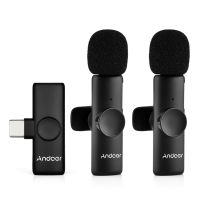 Andoer One-Trigger-ระบบไมโครโฟนไร้สายขนาดเล็ก2.4G สองตัว (เครื่องส่งสัญญาณ2ตัว + ตัวรับสัญญาณ1ตัว) clip-On Mic 20M ช่วงการส่งข้อมูลแบตเตอรี่ในตัว Plug-And-Play สำหรับสมาร์ทโฟน Type-C แท็บเล็ต Vlog สตรีมมิ่งสดสัมภาษณ์