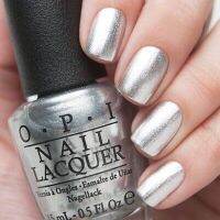 OPI - Unfrost My Heart สีเงินเมทัลลิก มีเสน่ห์เด็ดหัวใจใครต่อใครแบบไม่ต้องสงสัย คอลเล็คชั่นของ เกวน สเตฟานี่ แท้ ?%
