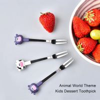 1 Set Fruit Toothpick Useful Lightweight Fruit Fork Animal World Theme Kids Dessert Toothpick for Dining Room