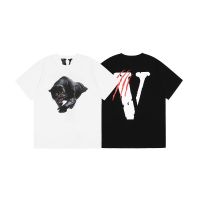 【HOT】(เตรียมจัดส่ง)Vlone เสื้อยืดผ้าฝ้าย100% แฟชั่นแบรนด์ Streetwear เสื้อยืดผู้หญิง USA ฤดูร้อนแขนสั้น Harajuku Hip Hop VLONE Tshirt100%cotton