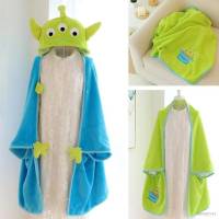 Ns3 Toy Story Alien Cartoon เสื้อคลุมมีฮู้ดนักเรียนเสื้อคลุมนอนหนาอบอุ่นผ้าห่มเครื่องปรับอากาศสํานักงาน