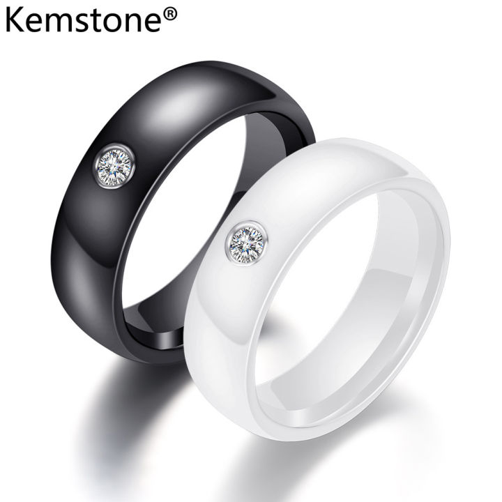Nhẫn Zirconia Kemstone là sự kết hợp hoàn hảo giữa đẳng cấp và sang trọng. Chất liệu đá Zirconia tạo nên sự lấp lánh rực rỡ cùng đường nét thiết kế tinh tế, đảm bảo sẽ khiến bạn thích thú ngay từ lần đầu nhìn thấy.