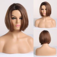 LOUIS FERRE Ombre Brown Honey Short Wigs Bob Style Straight Synthetic Wigs with Bangs Lolita Bobo Wigs for Black Women Afro Gift ของขวัญ