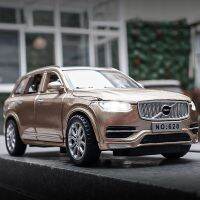 รถวอลโว่1:32รถขึ้นรูป XC90ของเล่นโมเดลรถเอสยูวีเพื่อประตูเปิดได้ไฟดนตรีแบบดึงถอยหลังรถของเล่นสำหรับของขวัญคริสต์มาสสำหรับเด็ก