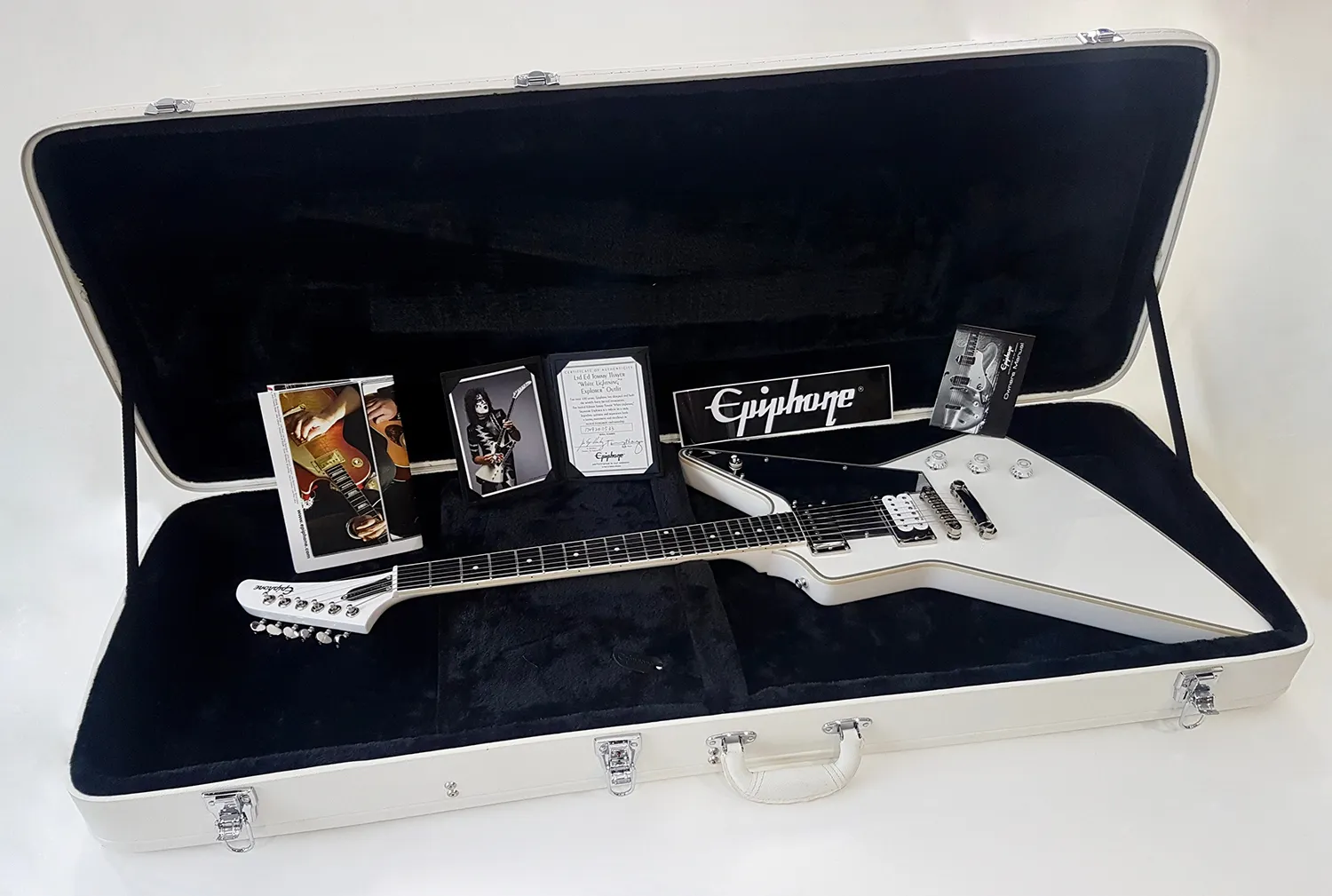 Epiphone® Tommy Thayer White Lightning Explorer กีตาร์ไฟฟ้า ทรง Explorer  รุ่นศิลปิน Limited Edition + แถมฟรีเคส & สายสะพาย & ลายเซ็น ** ประกันศูนย์  1 ปี * 