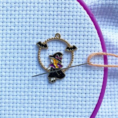 DIY Sewing Cross Stitch Tool  Circle Pumpkin Witch Needle Minder for Embroidery Magnetic Needle Nanny Needlework Accessories Needlework